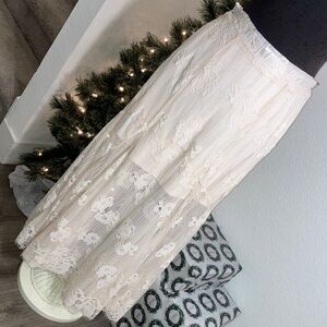 Elegant Lace Maxi Skirt in Cream